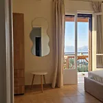 Efi Loutses Anapaftíria