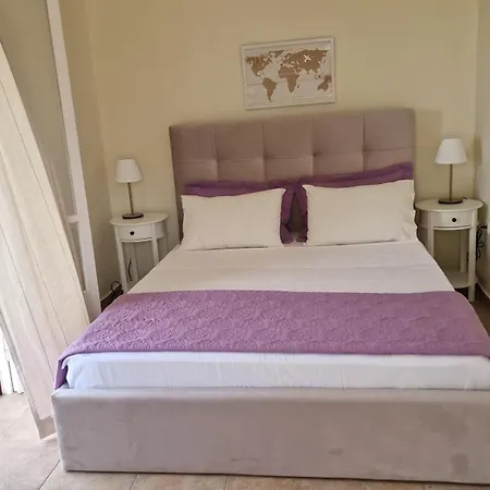 Efi Loutses Anapaftíria