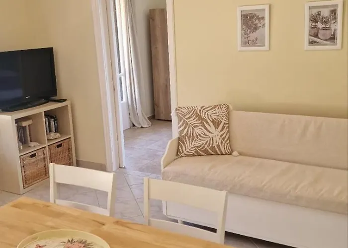 Efi Loutses Anapaftíria